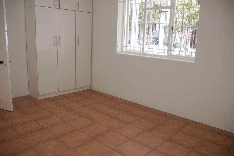 To Let 2 Bedroom Property for Rent in Woodstock Western Cape